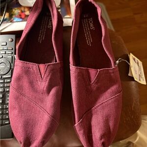 TOMS Women's Deep Red Canvas Loafers